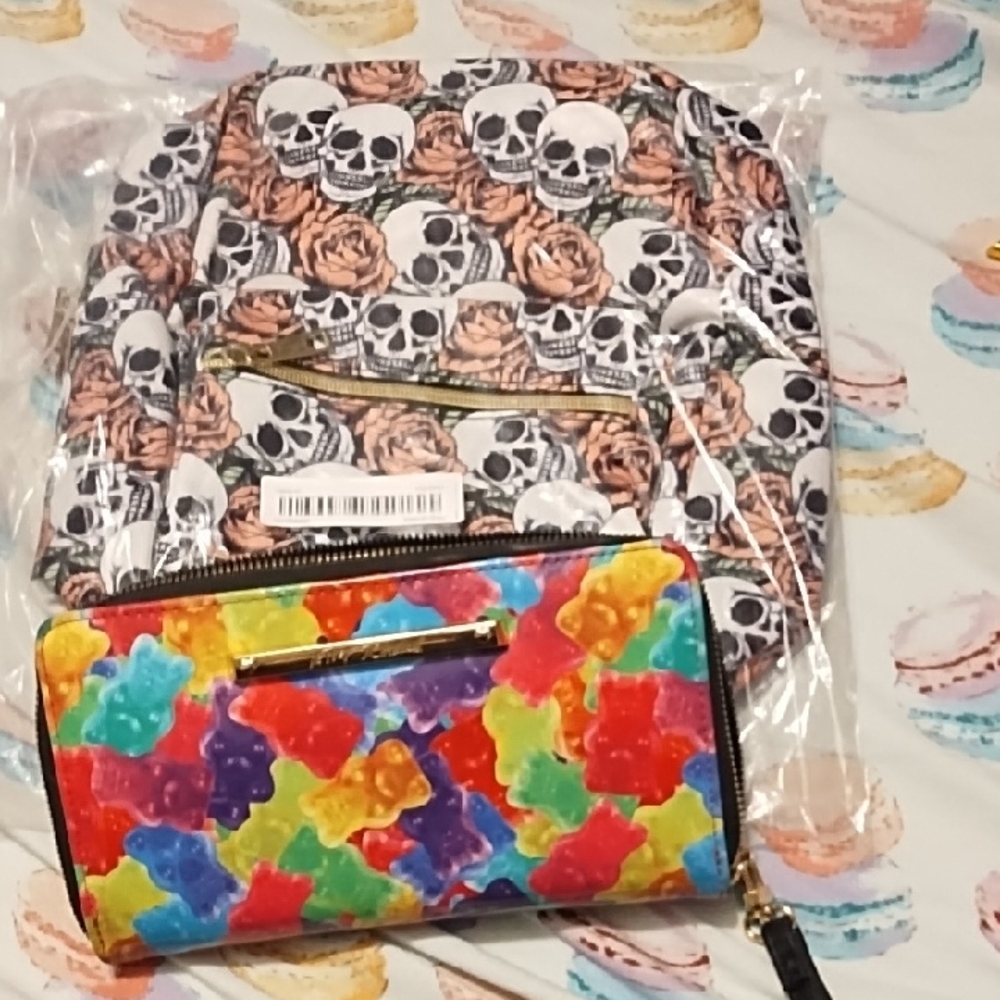 Betsey Johnson Used Wallet With Skull Backpack Purse